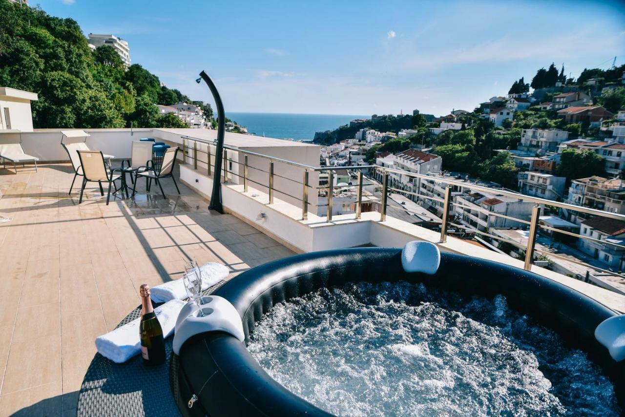 울친 Riva Luxury 아파트 외부 사진