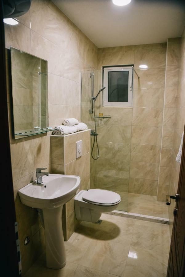 울친 Riva Luxury 아파트 외부 사진